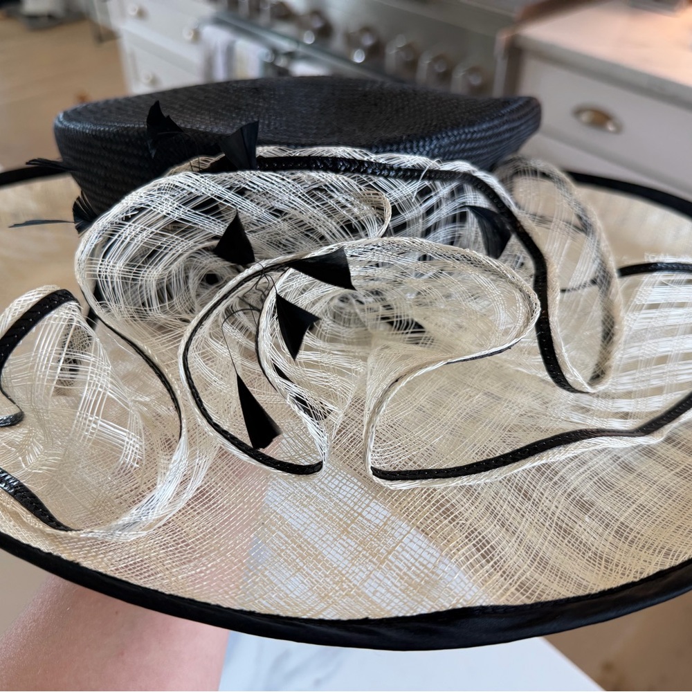 Marni/Neiman Marcus Off-white/ Black fancy hat - Picture 2 of 8